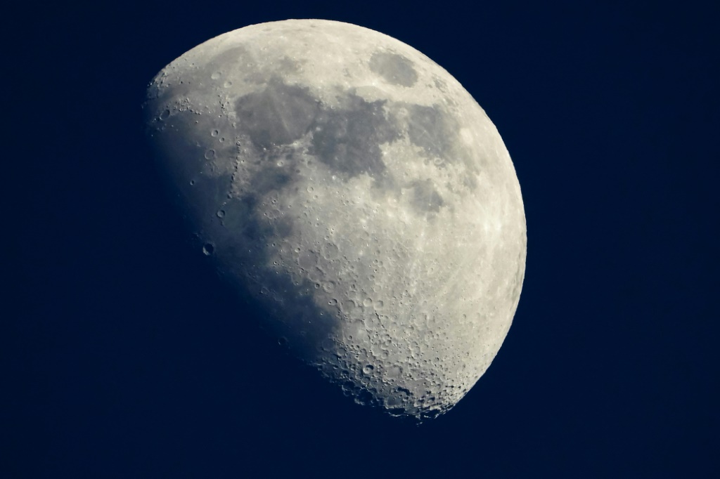 scientists propose another doomsday vault moon